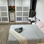 Family-friendly With Pool In The Heart Of Appartement Torrevieja