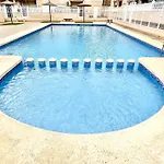 Family-friendly With Pool In The Heart Of Apartment Torrevieja