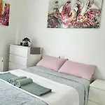 Appartement Family-friendly With Pool In The Heart Of