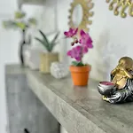 Apartment Family-friendly With Pool In The Heart Of