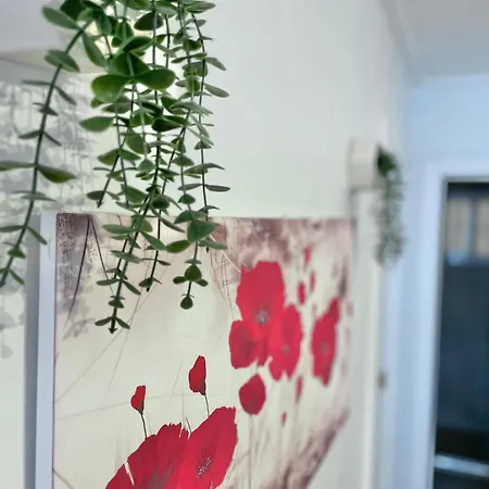 Family-friendly With Pool In The Heart Of Apartment