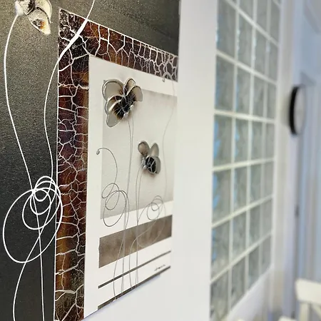 Family-friendly With Pool In The Heart Of Apartment