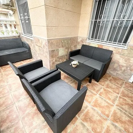 Апартаменты Family-friendly With Pool In The Heart Of *