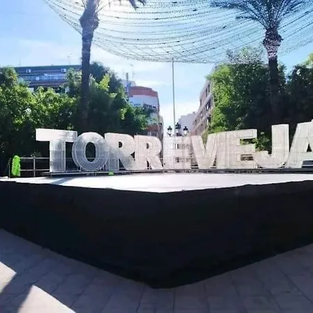 Family-friendly With Pool In The Heart Of Torrevieja