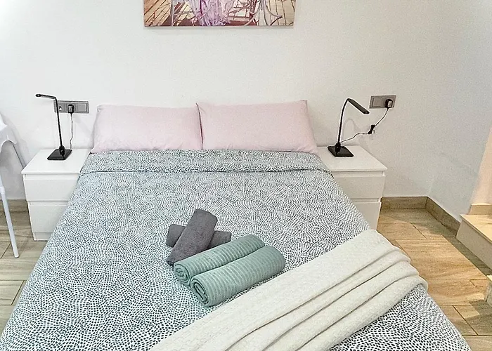 Family-friendly With Pool In The Heart Of Torrevieja