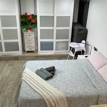 Family-friendly With Pool In The Heart Of Appartement Torrevieja